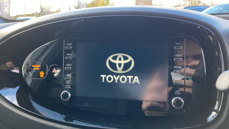 Toyota Aygo X 1.0 VVT-i Edge 5dr Petrol Hatchback